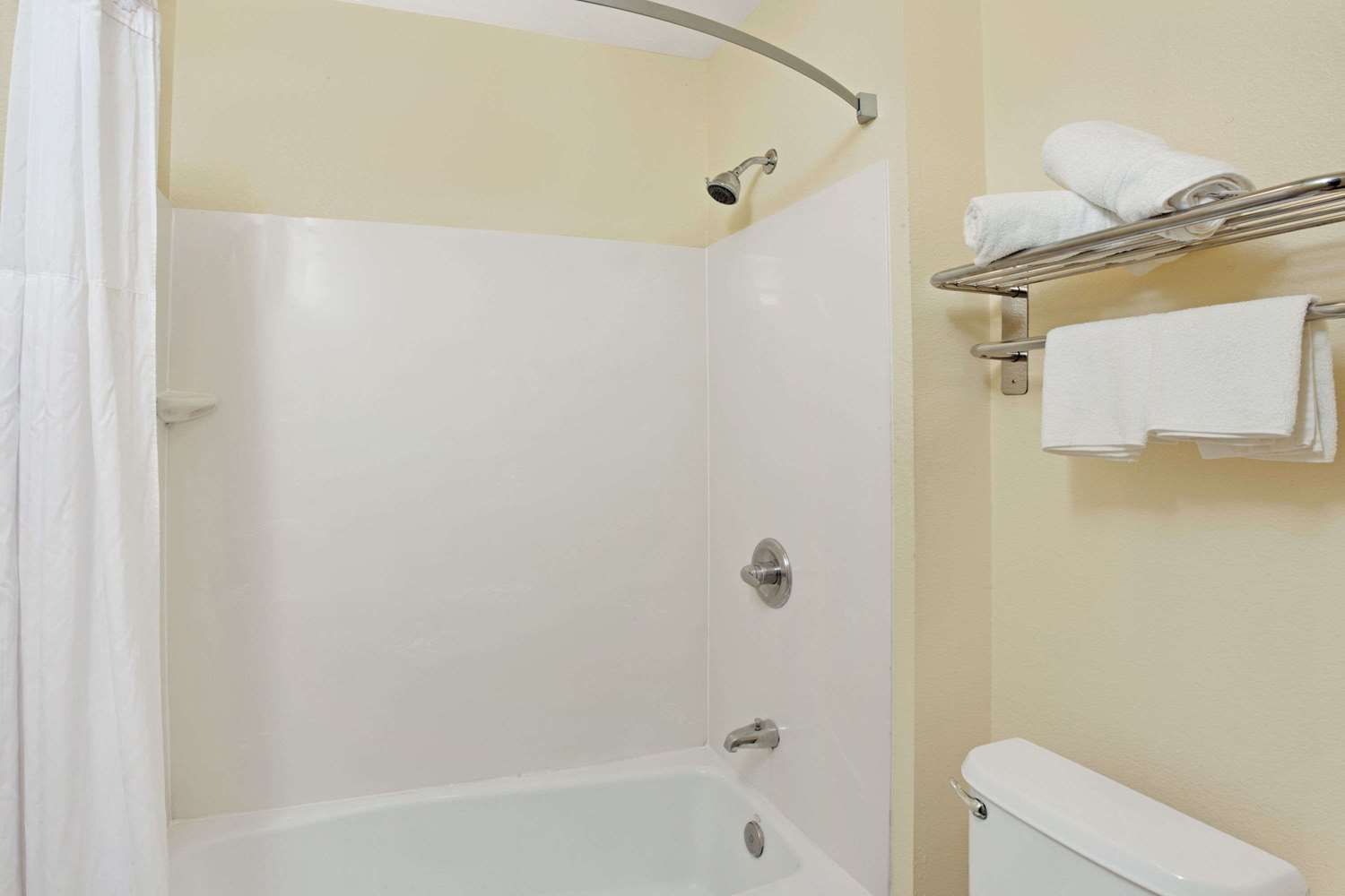 Super 8 By Wyndham North Hollywood 28/29