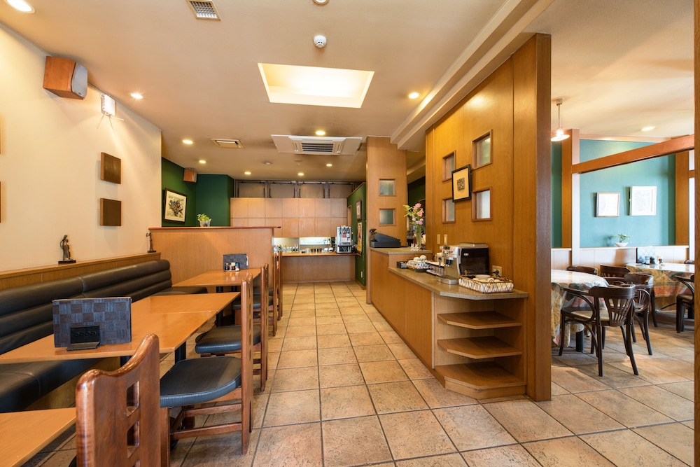 Pacific Hotel Shiroishi 43/58