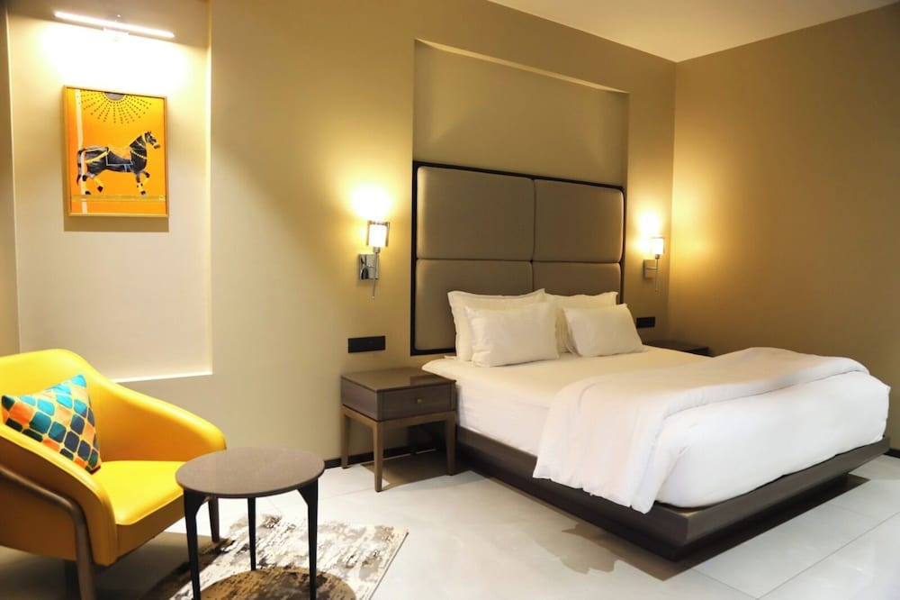 Mastiff Select Riveria Resort, Igatpuri Road, Nashik 24/61