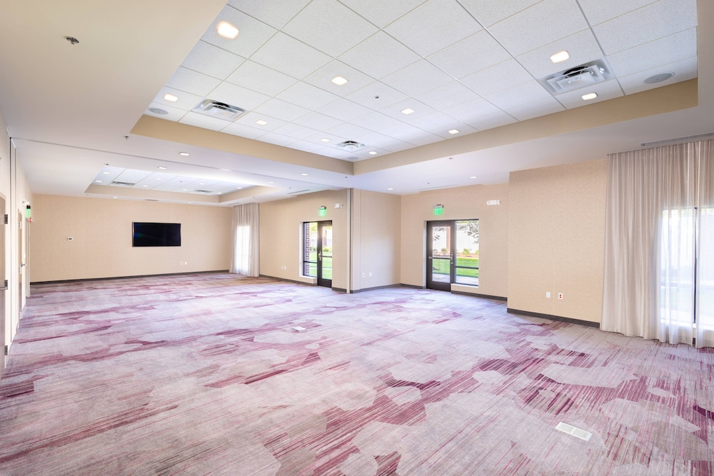 Courtyard By Marriott Bowie 9/24
