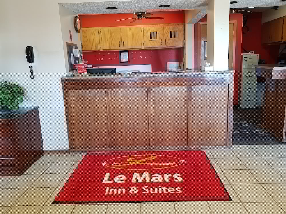 Le Mars Inn & Suites 2/42