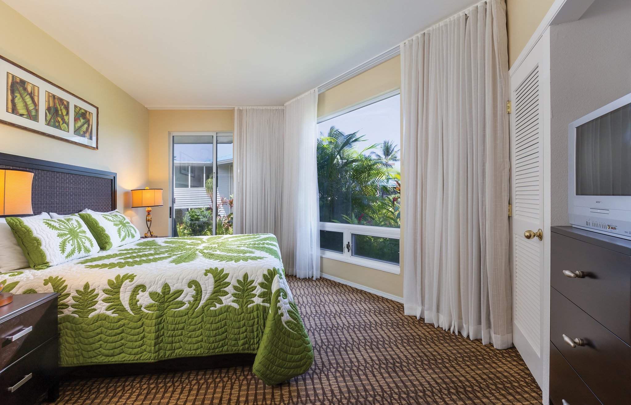 1 BEDROOM, VILLA