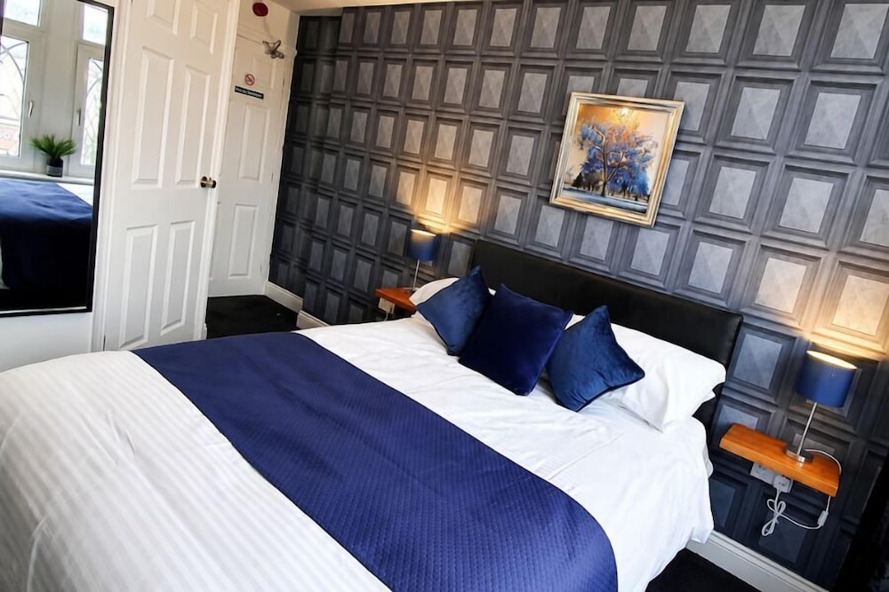 Clifton Guest House 18/48
