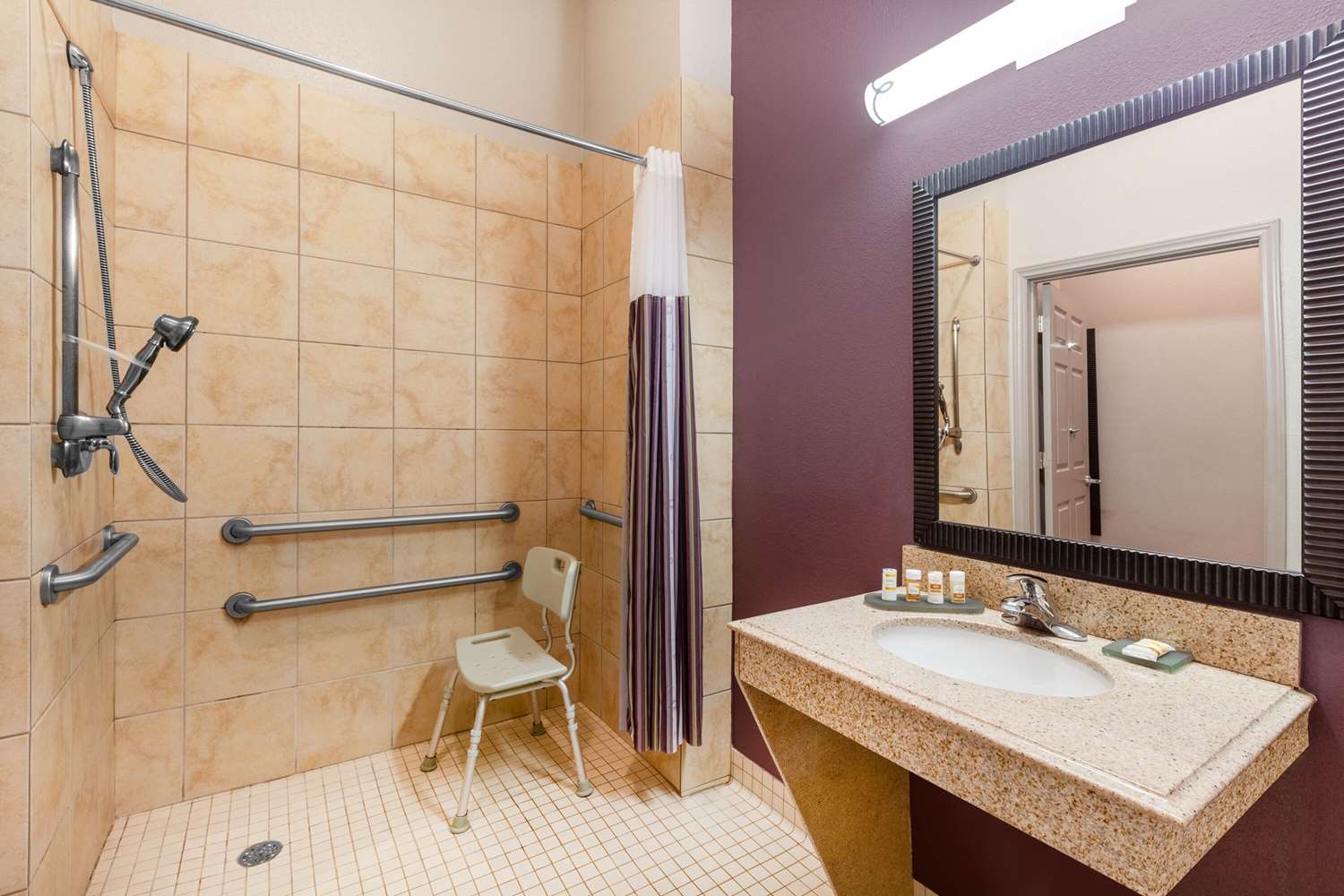 La Quinta Inn And Suites By Wyndham Lumberton 55/59