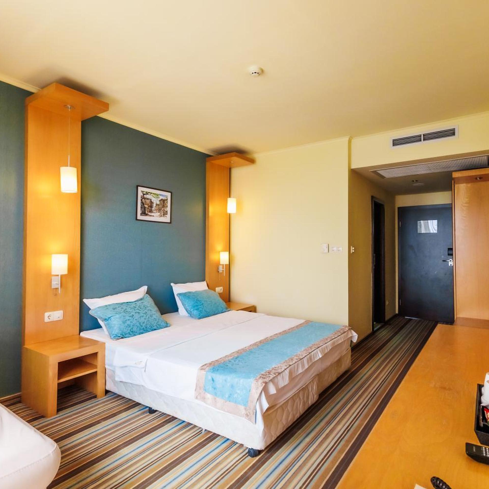 Mirage Hotel 29/76