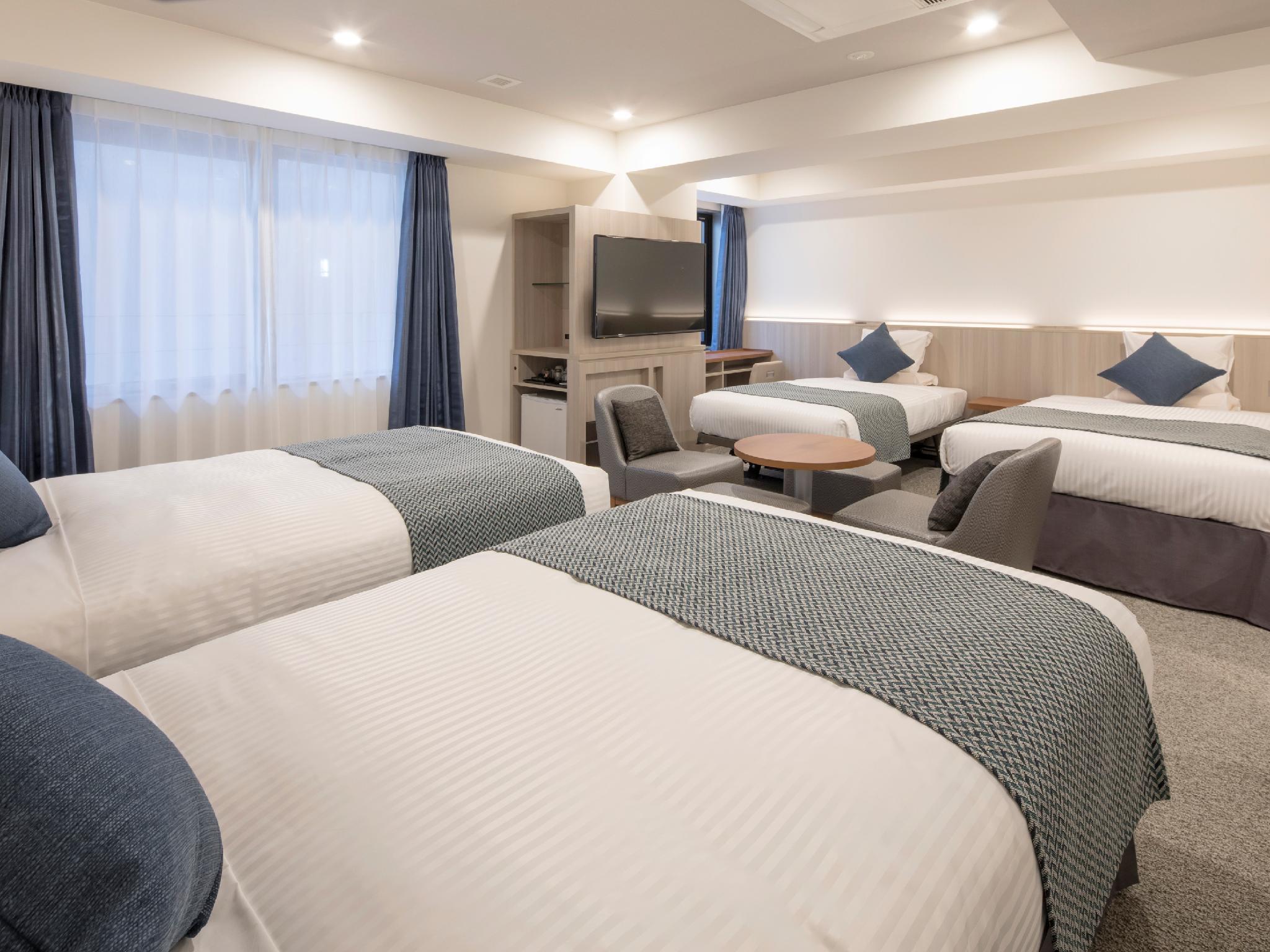 Semi Room, Deluxe, Quadruple, 2 Semi Double Beds