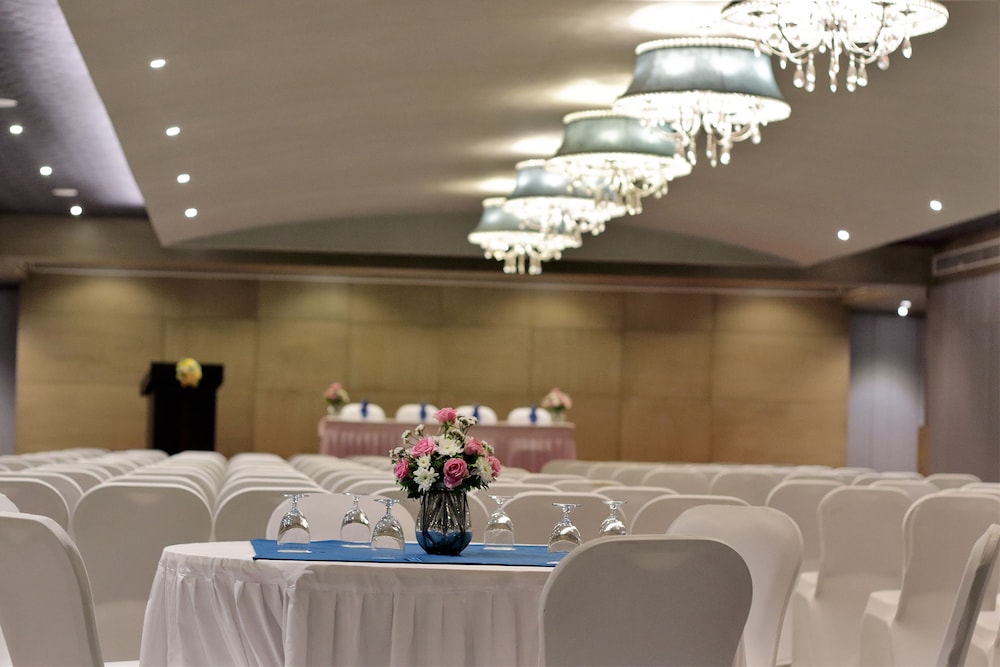 The Baroda Residency 6/33