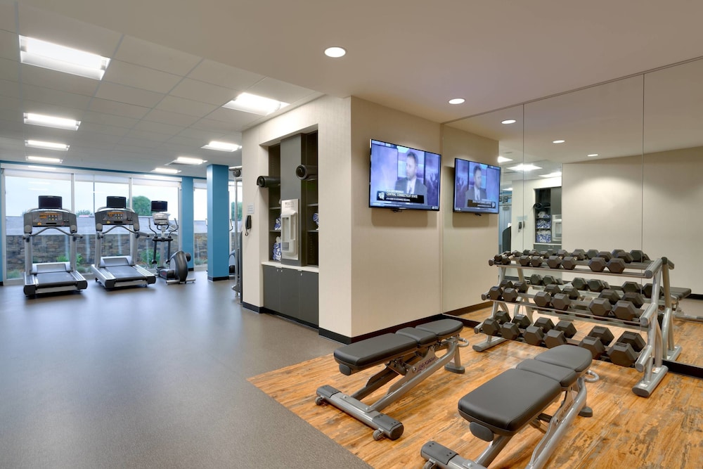 Fairfield Inn & Suites by Marriott Springfield North 21/47