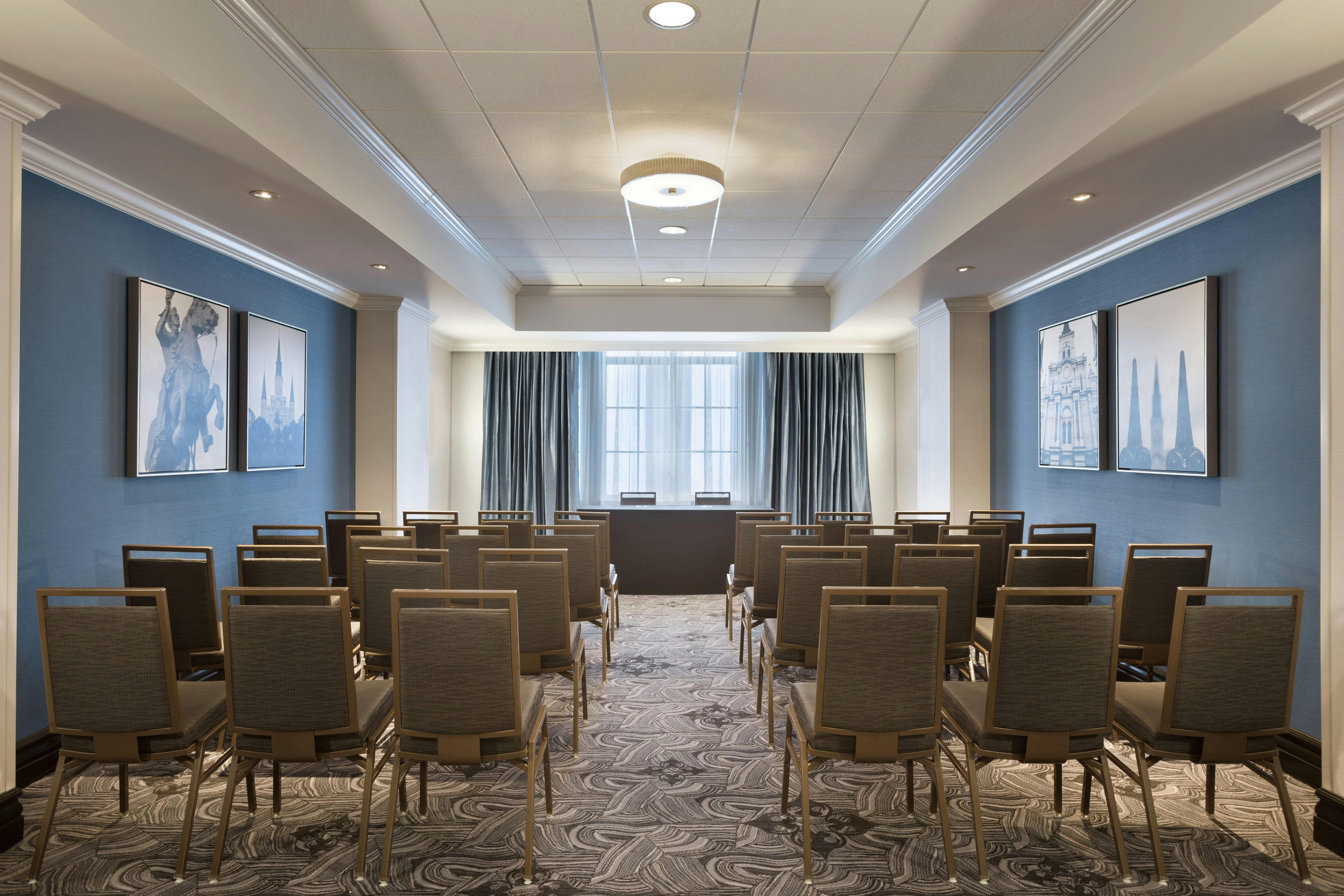 Hilton New Orleans/St. Charles Avenue 61/71