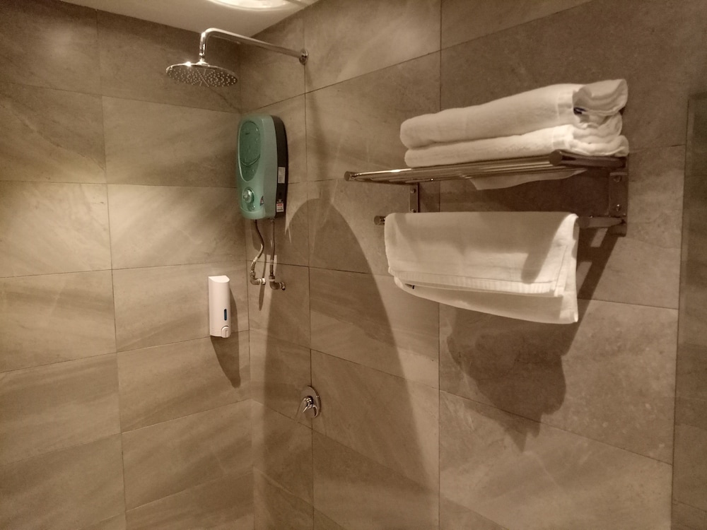 9 Square Hotel - Sri Kembangan 38/38