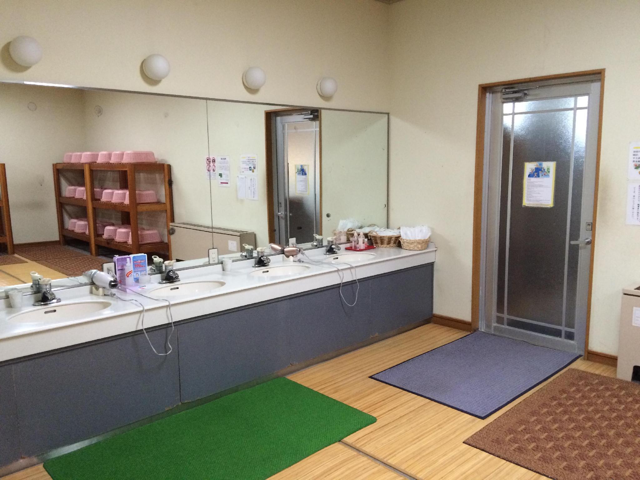 OKUNIKKO KOGEN HOTEL 8/27