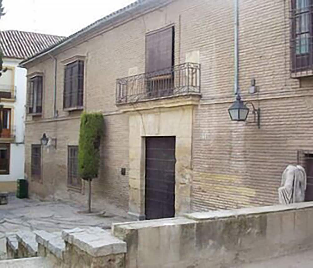 Plateros Hotel 6/50
