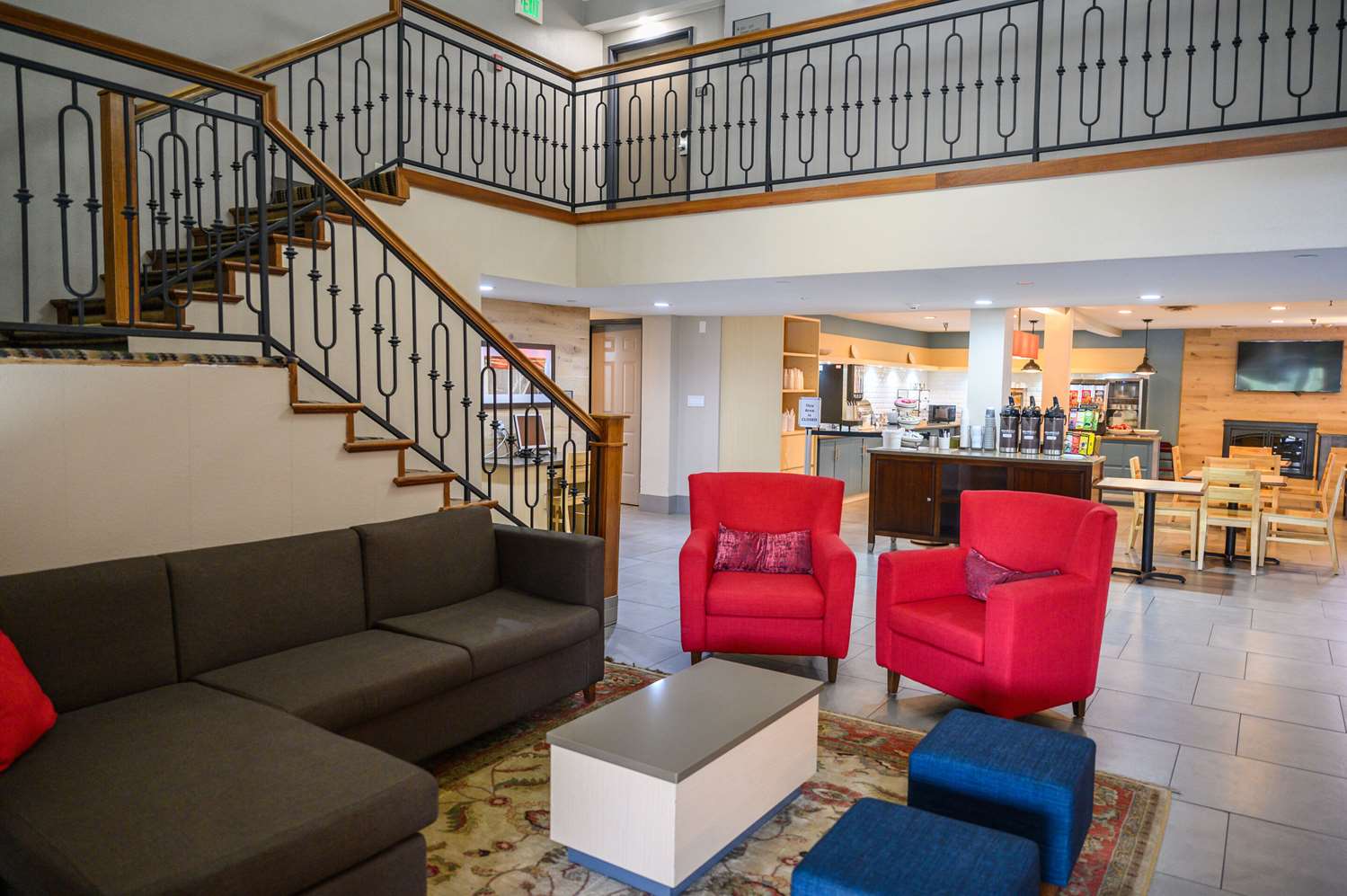 Country Inn & Suites by Radisson Greenfield IN 28/37