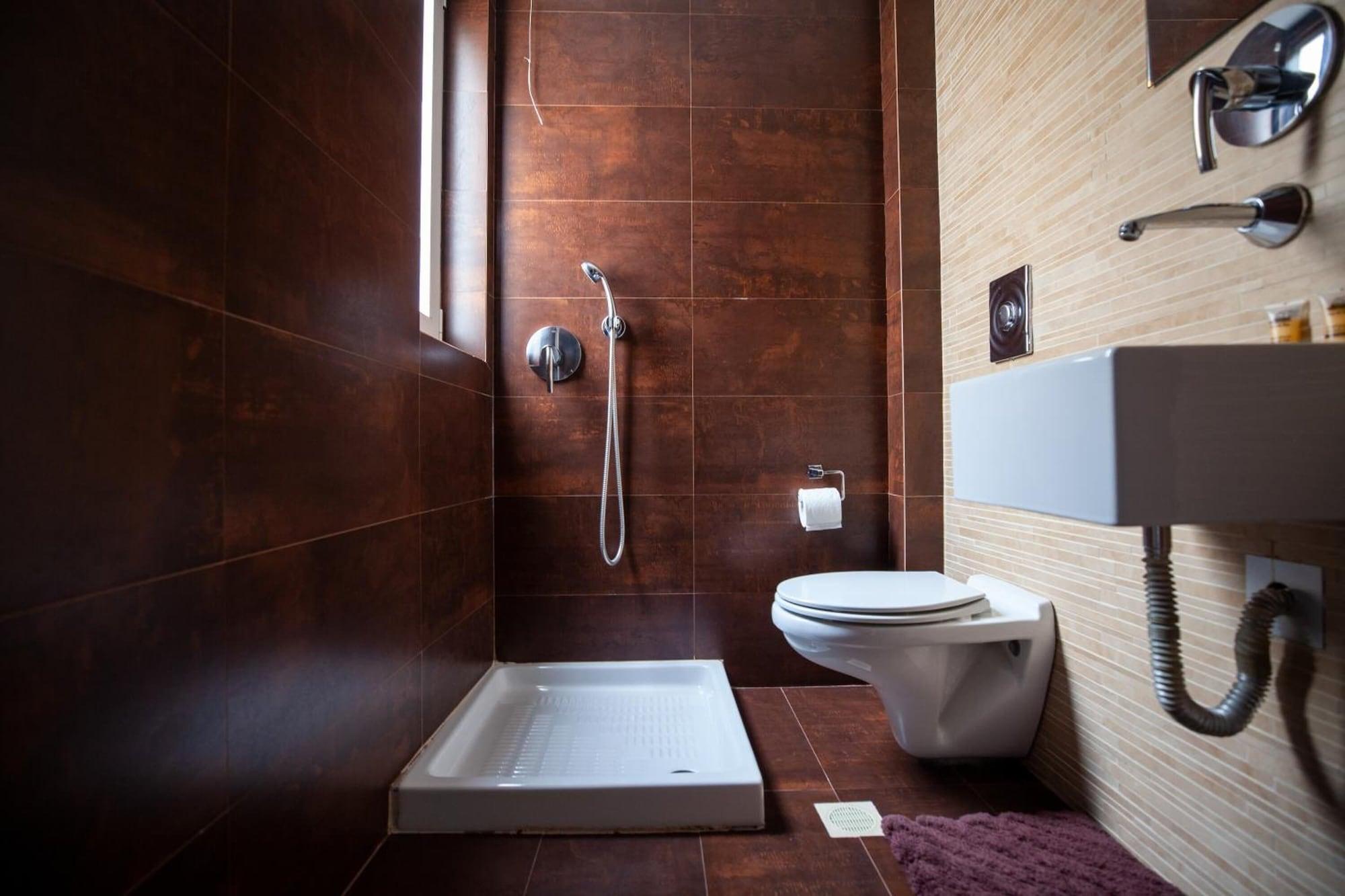 Lacoba Hotel 32/33