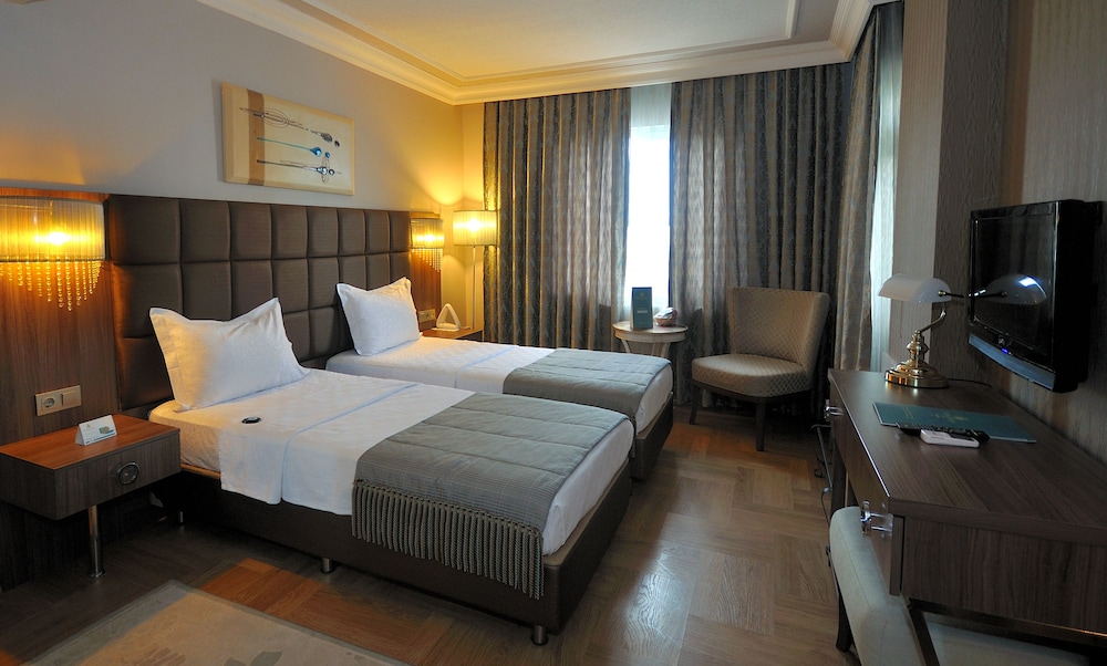 Grand Atakum Hotel 15/50