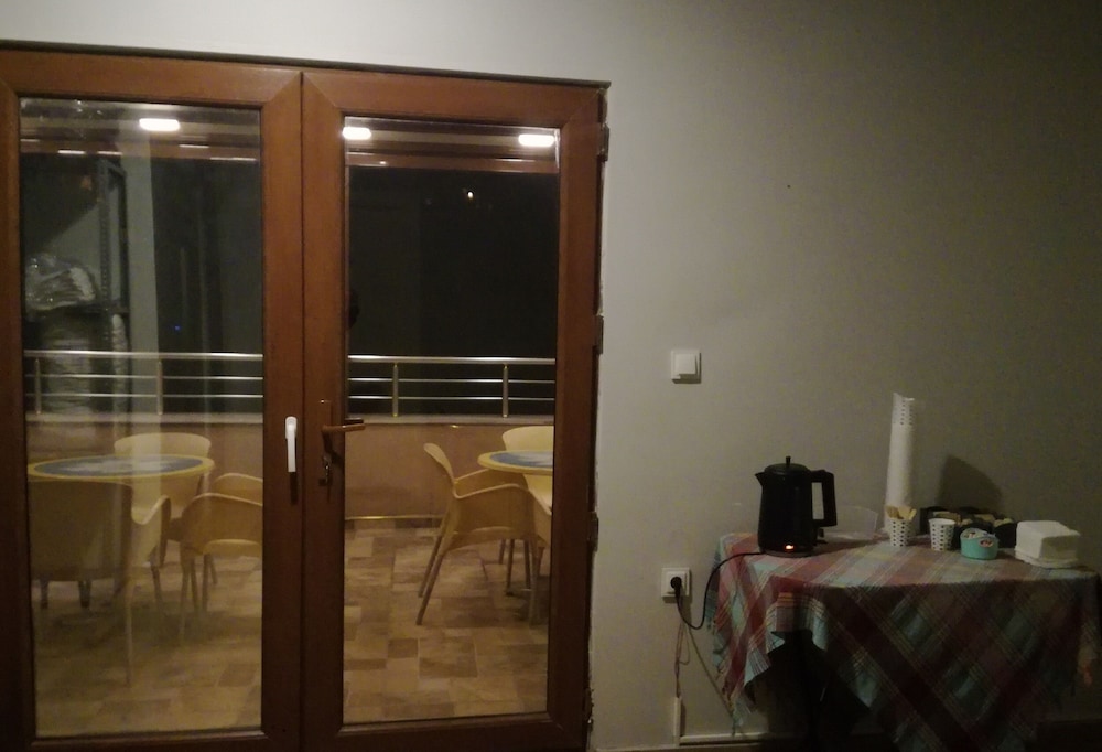 By Historial Hotel Due 26/35