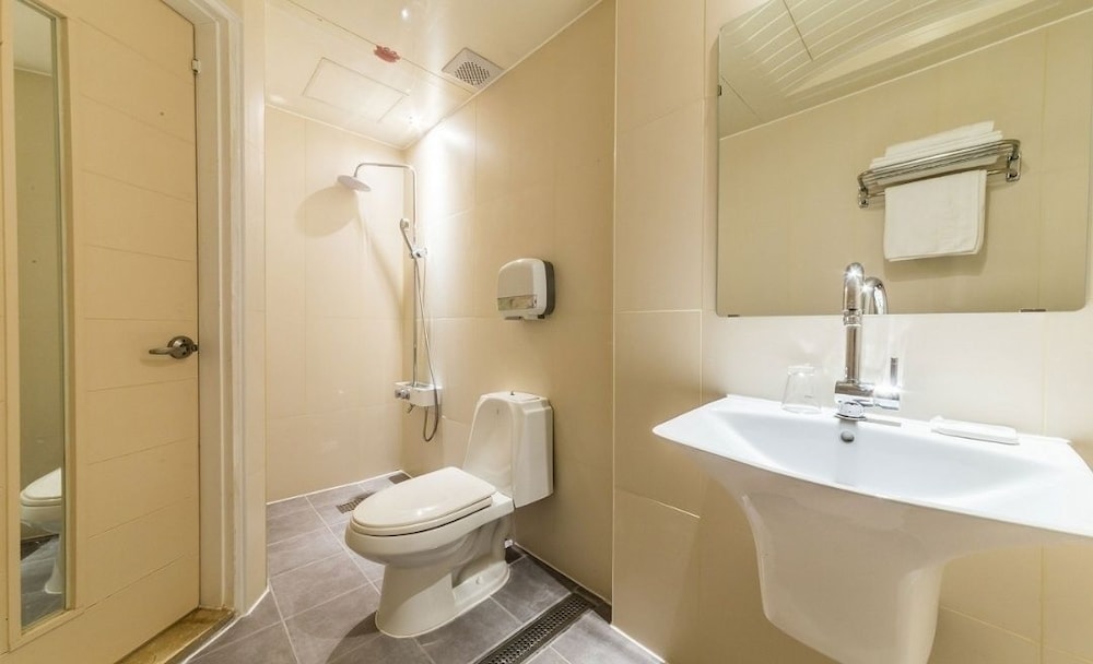 Incheon Airport Hotel Oceanside 73/75
