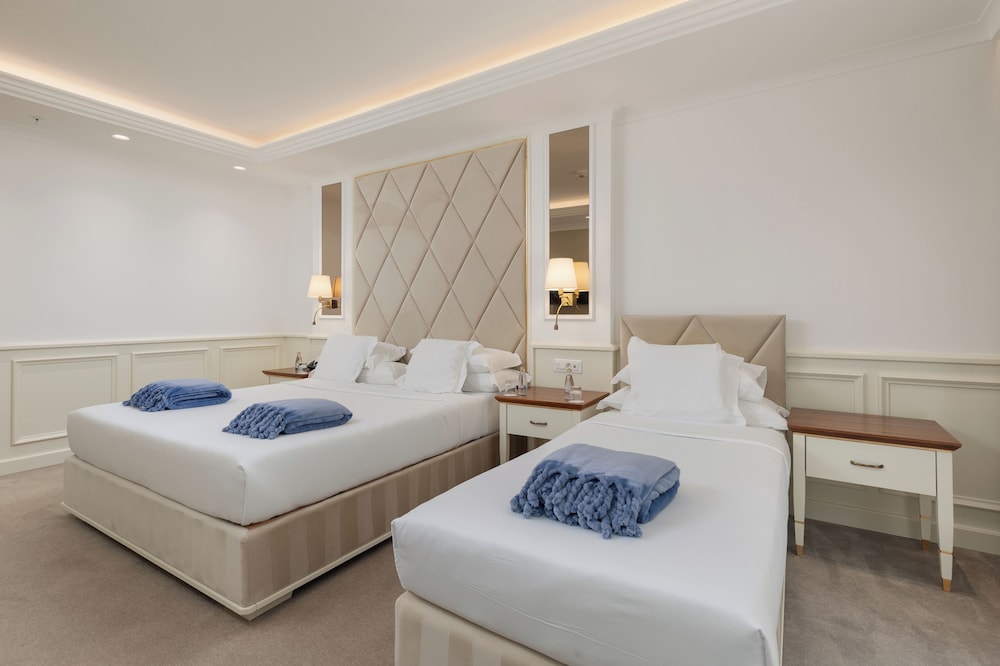 Heritage Grand Perast Hotel 14/50