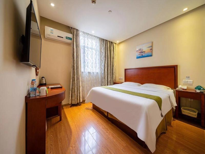 GreenTree Inn Shanghai East Xietu Road Jiuyuan Express Hotel 18/47