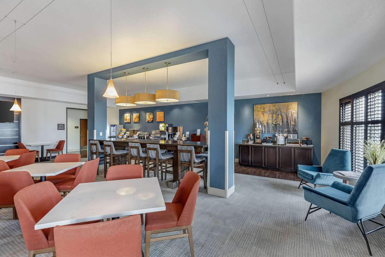 Comfort Inn and Suites Brighton Denver NE Medical Center 24/34