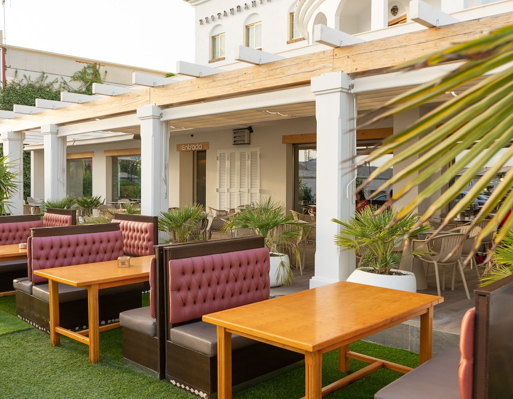 Hotel Las Yucas 33/50