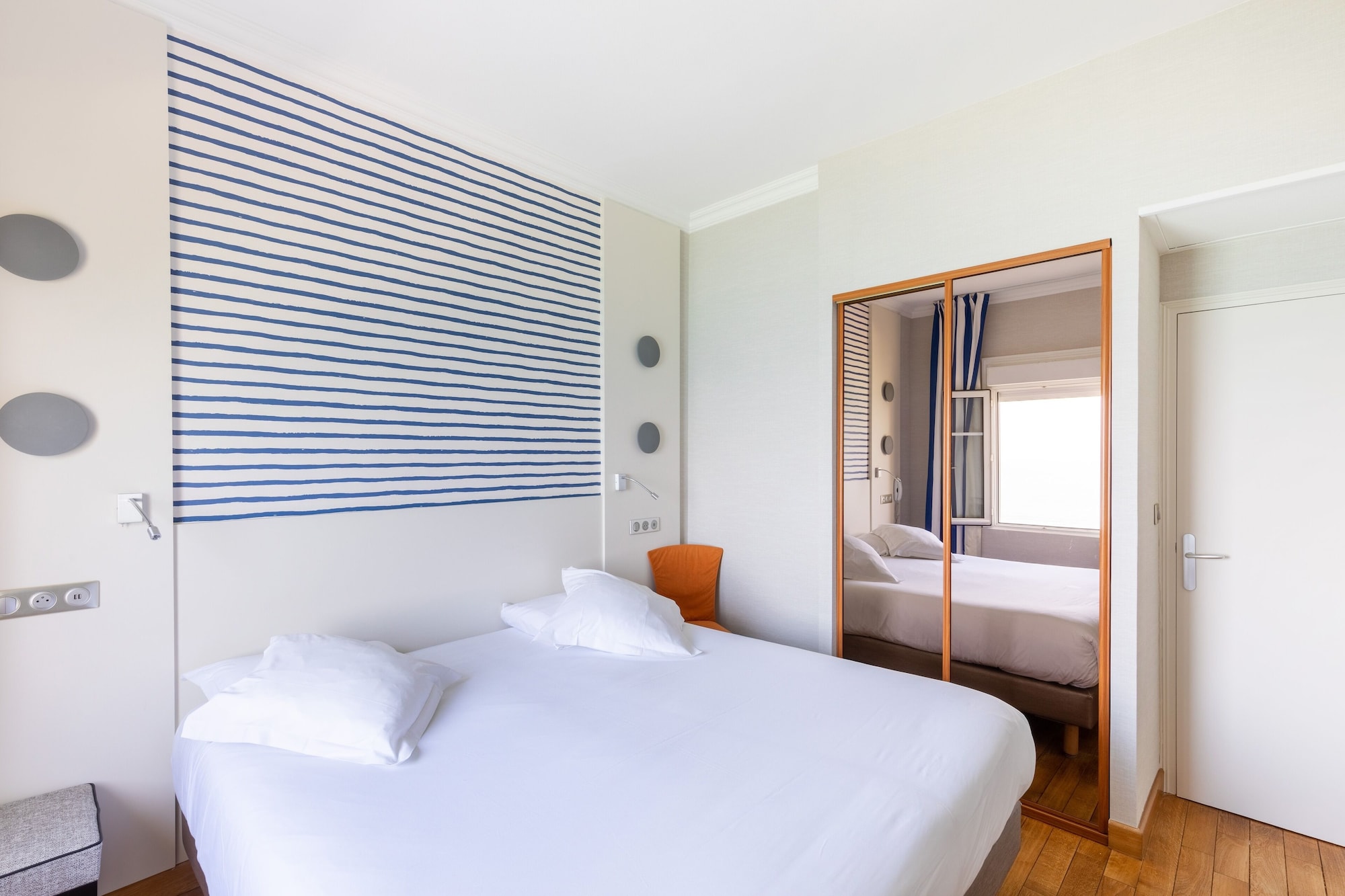 ROOM, DOUBLE OR TWIN BED, SEA VIEW