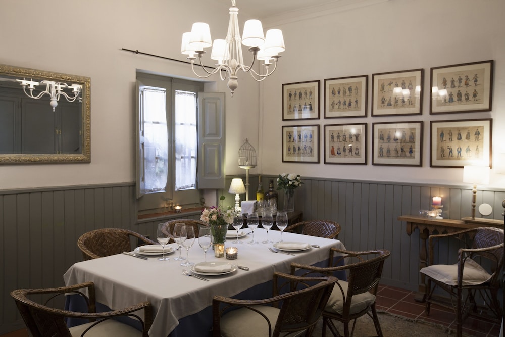 Hostal De La Plaaa 36/49