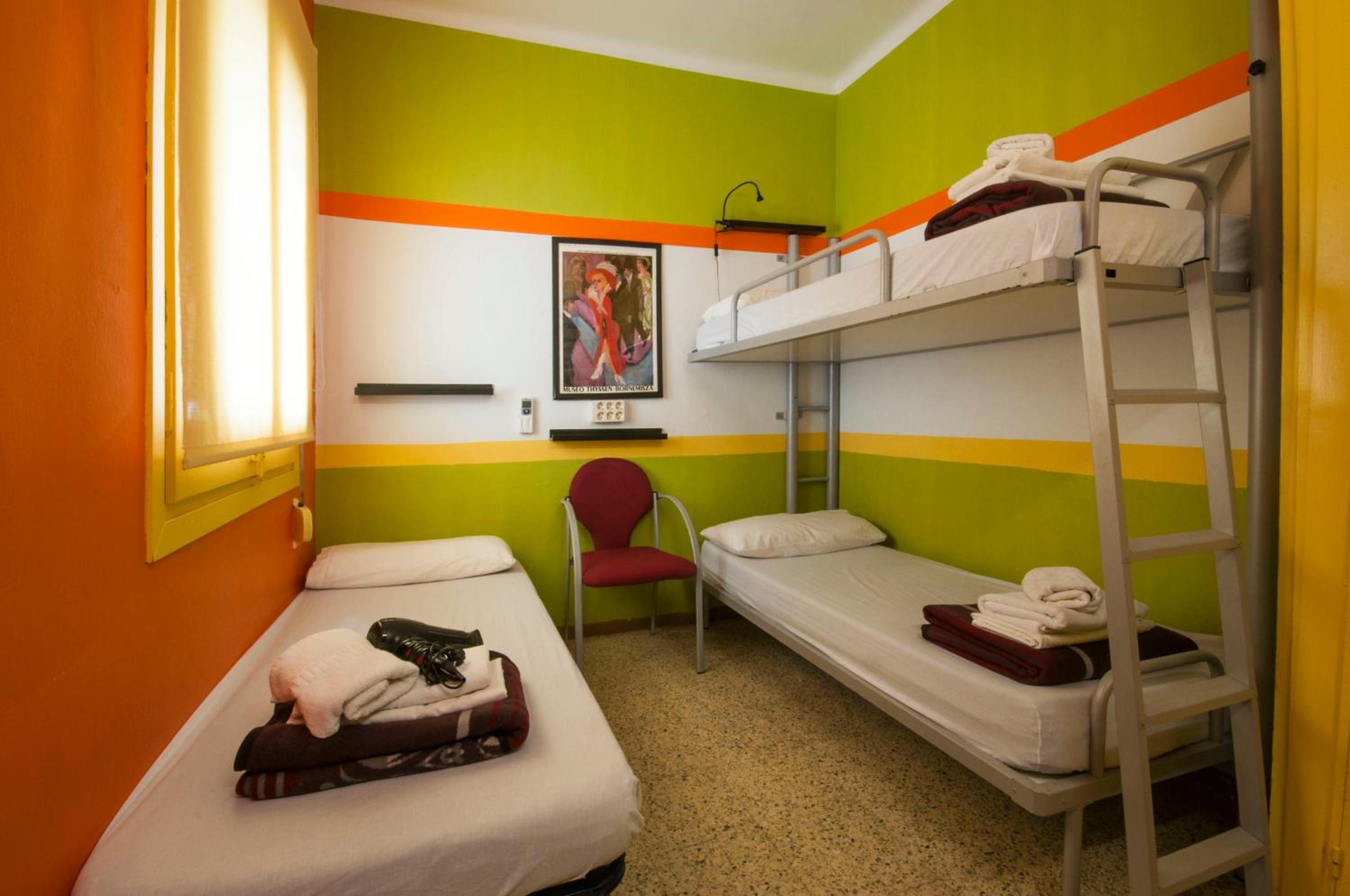 Room, Sextuple, Private Bathroom