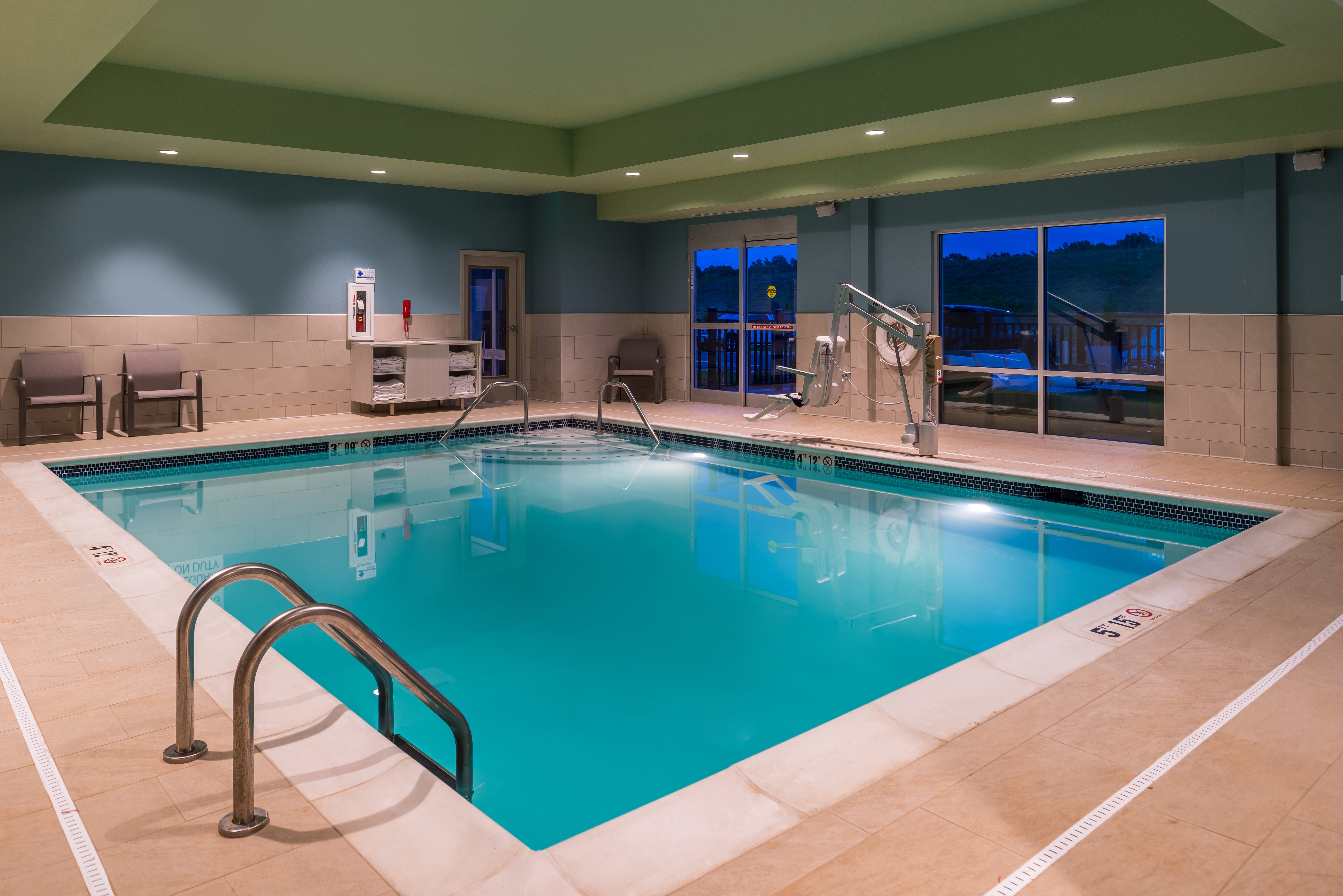 Holiday Inn Express Suites Farmville 34/53