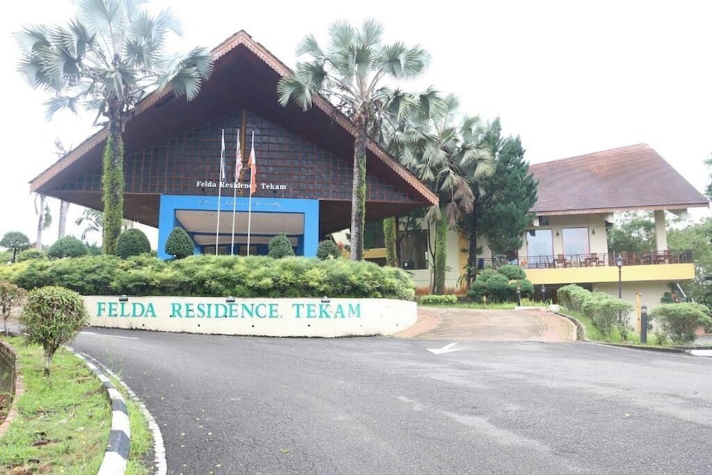 FELDA RESIDENCE TEKAM 23/24