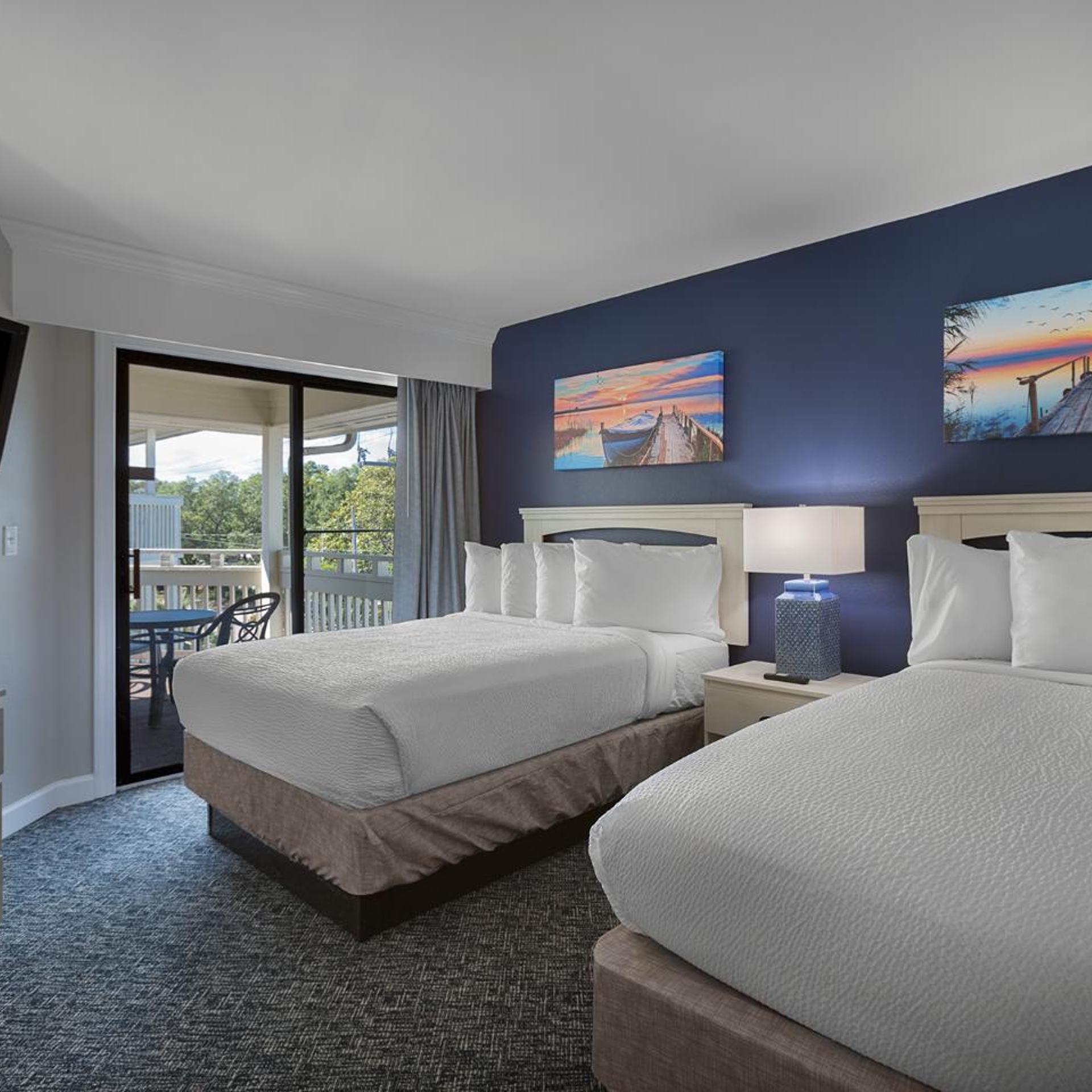 3 Bedrooms, Chelsea, Condo