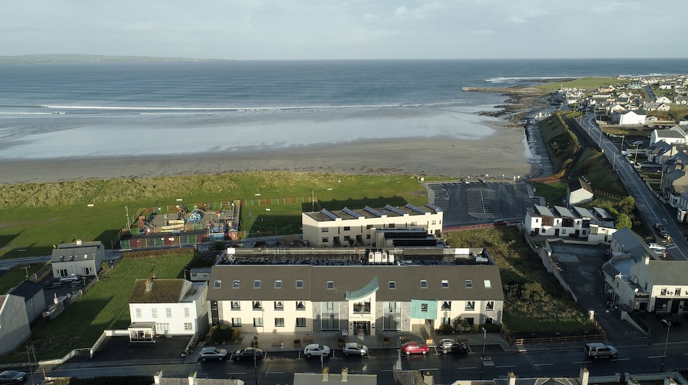 Ocean Sands Hotel 37/40
