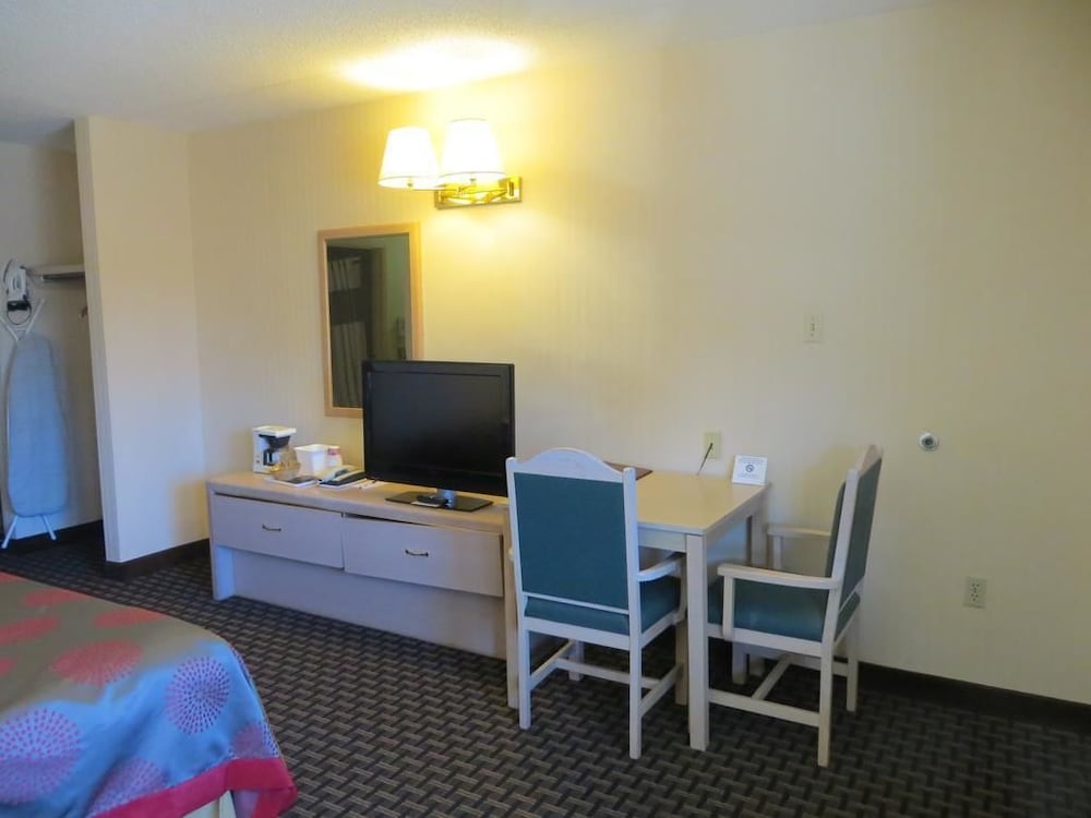 Metro Inn Calgary Northwest 23/24