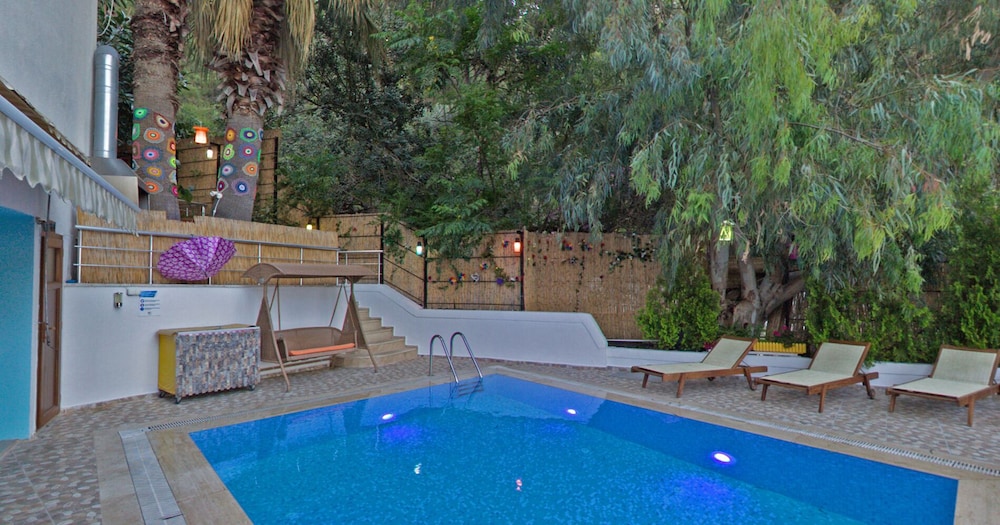 Eden Pyara Hotel Turunc 100/106