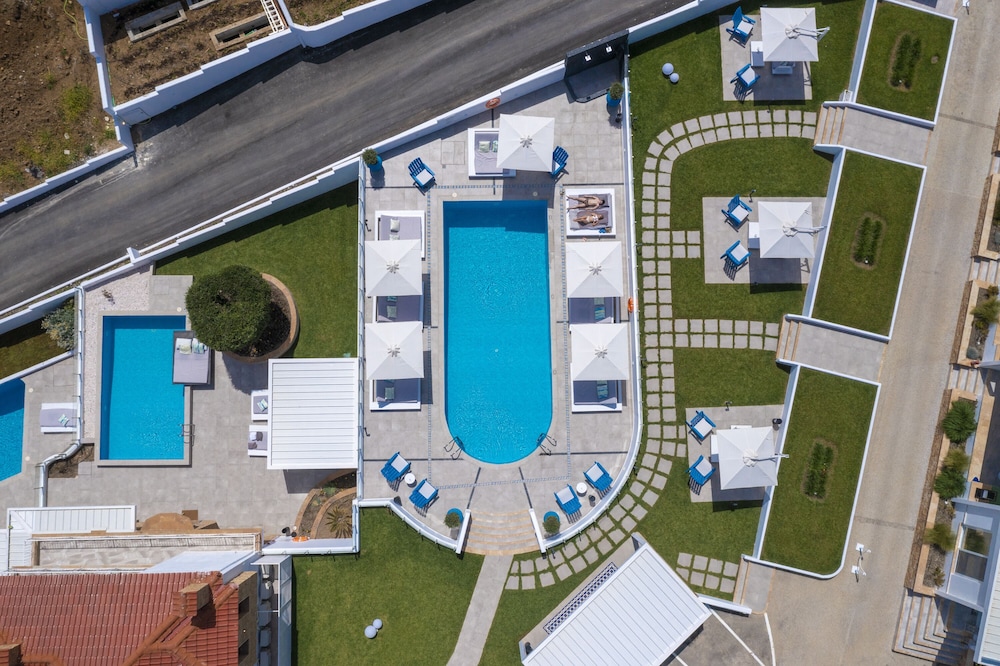 Villa D oro Luxury Villas & Suites 71/80