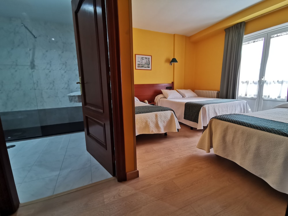 Hotel San Jacobo 24/47
