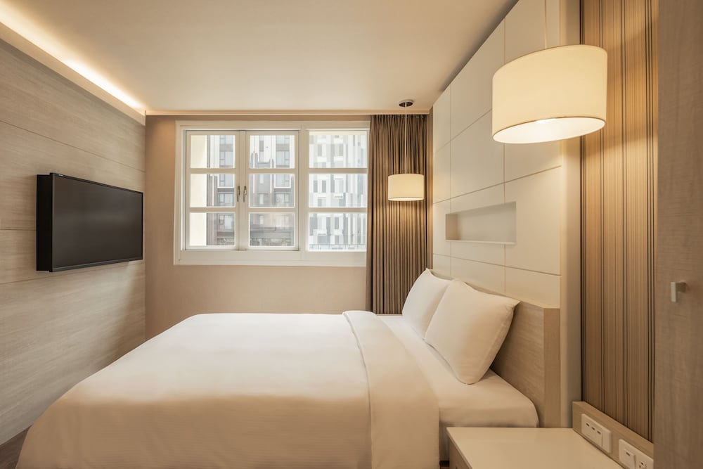 Kindness Hotel Zhongshan Bade 40/56