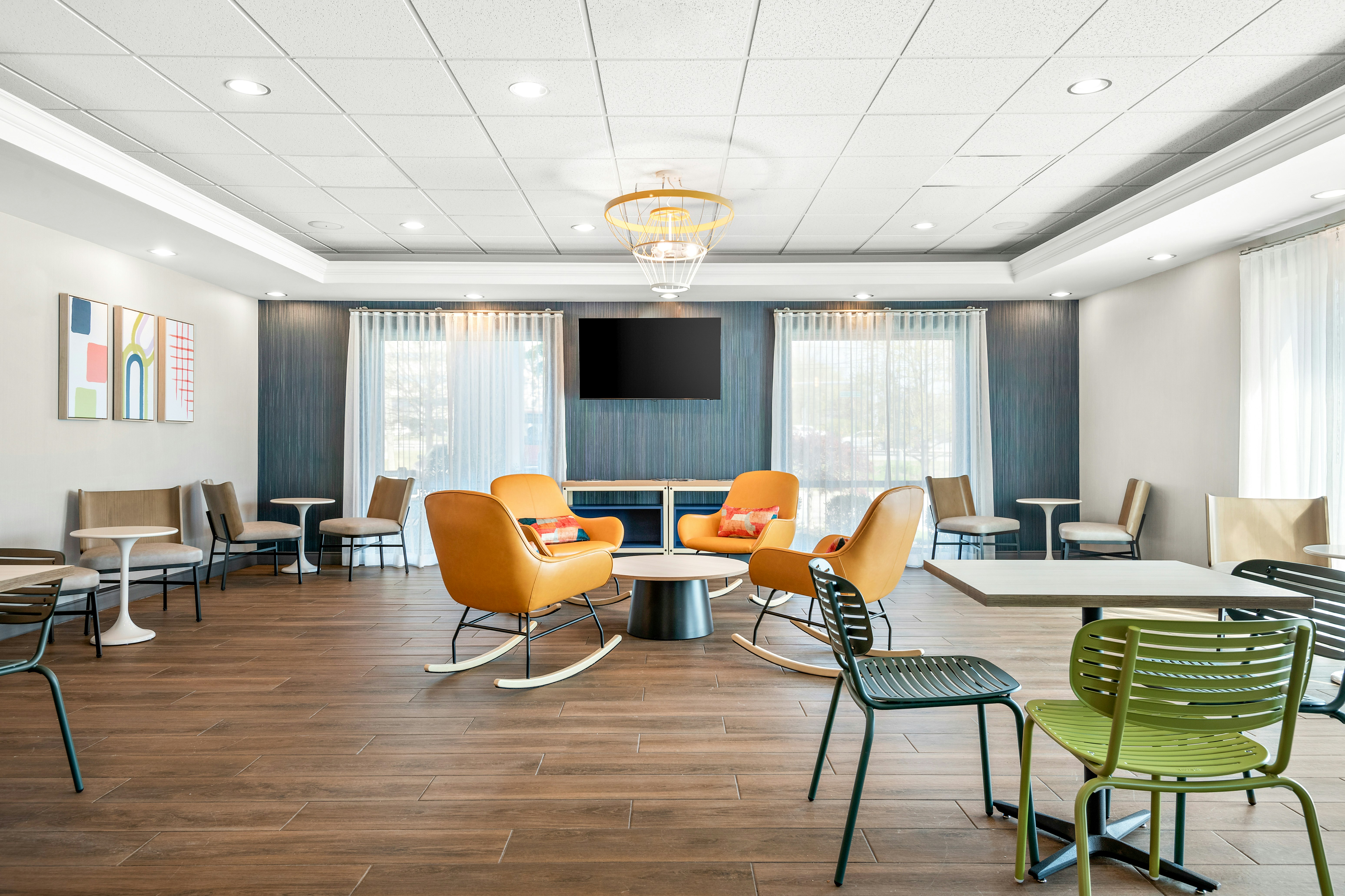 Spark by Hilton Exton 34/38