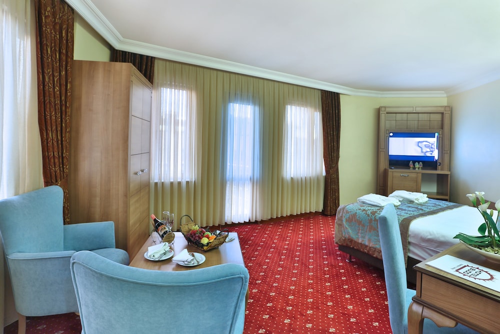 Budo Hotel 40/58