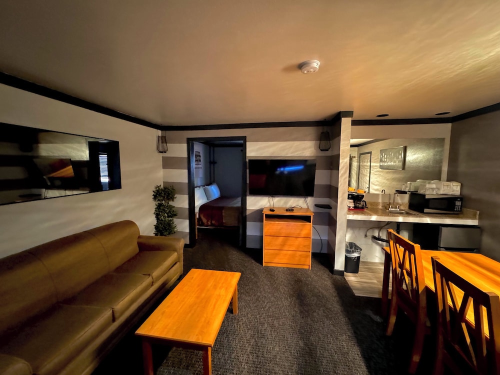 Cascade Lodge 42/66