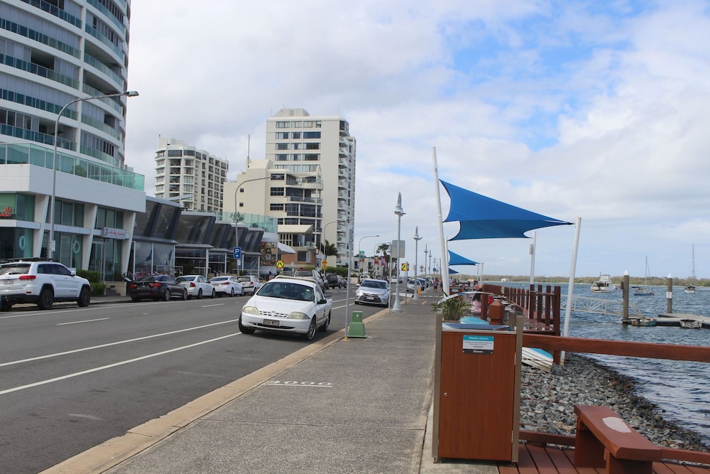Broadwater Keys 62/72