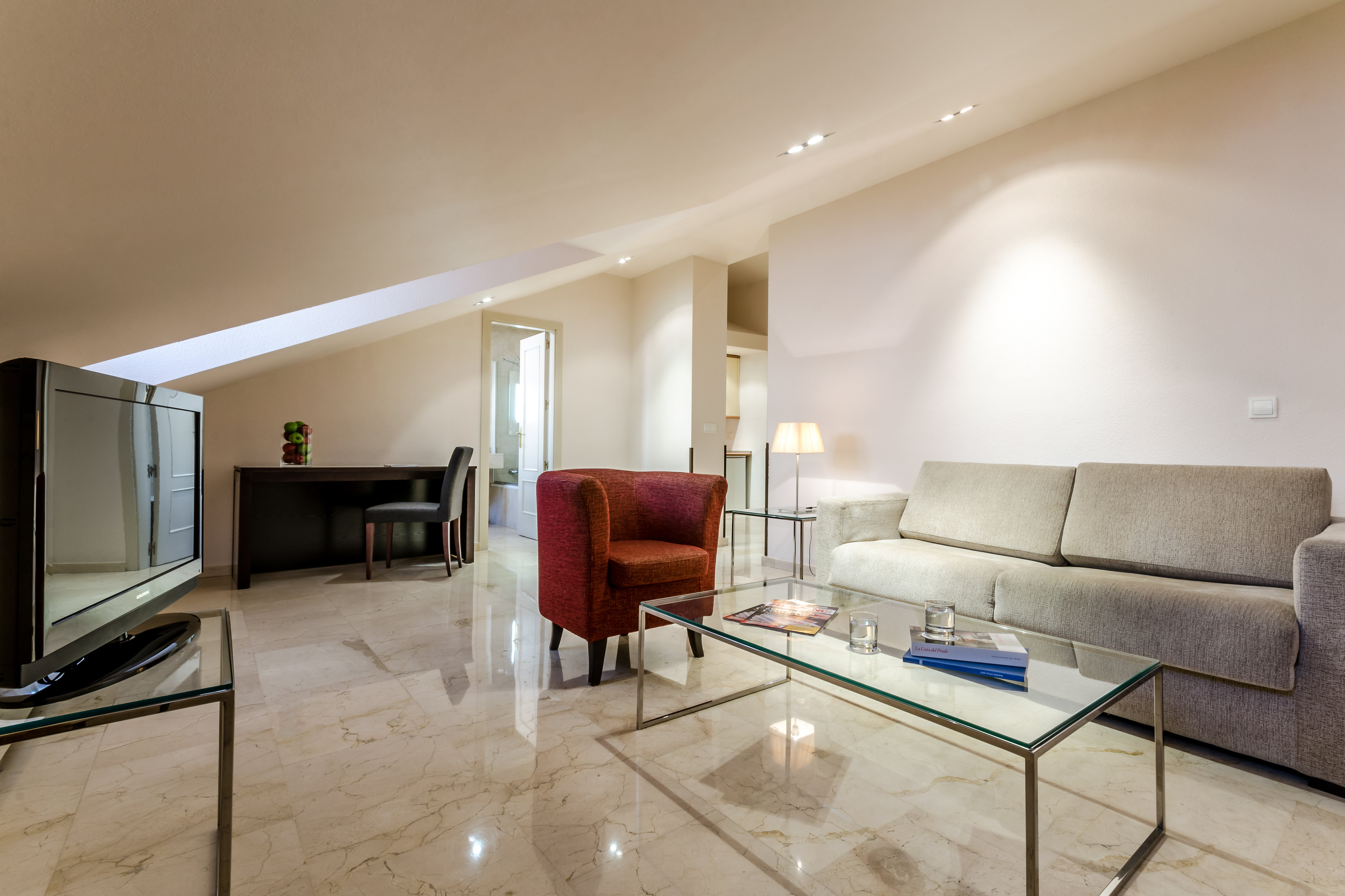 Exe Suites 33 9/55