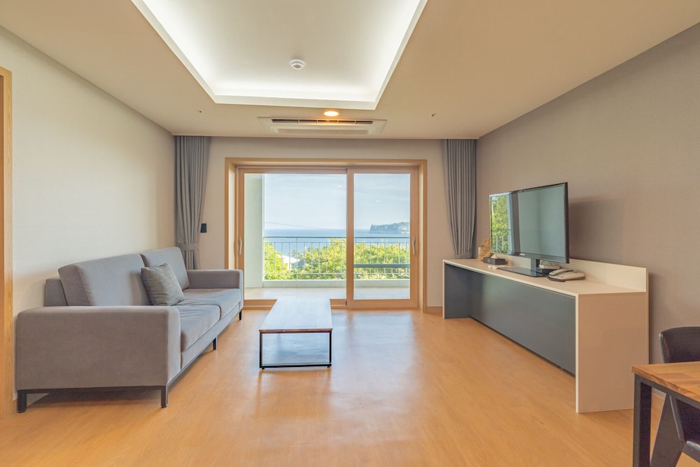 Seaore Resort 24/43