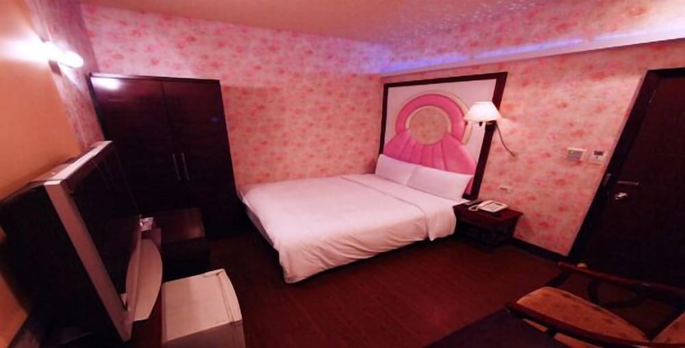 Fuchia Hotel 28/40