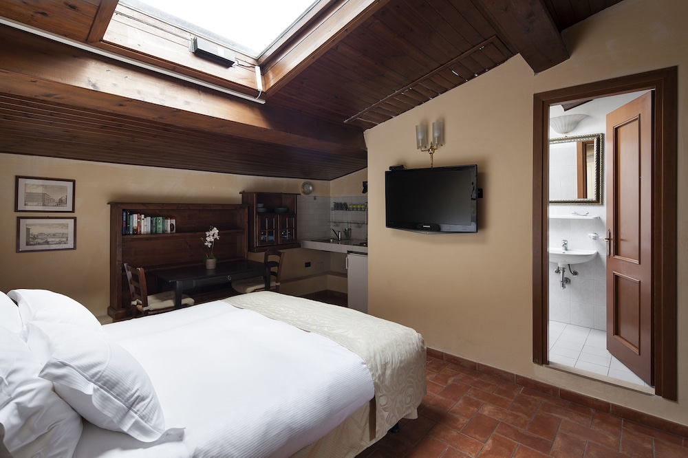 Locanda Dei Guelfi 27/44