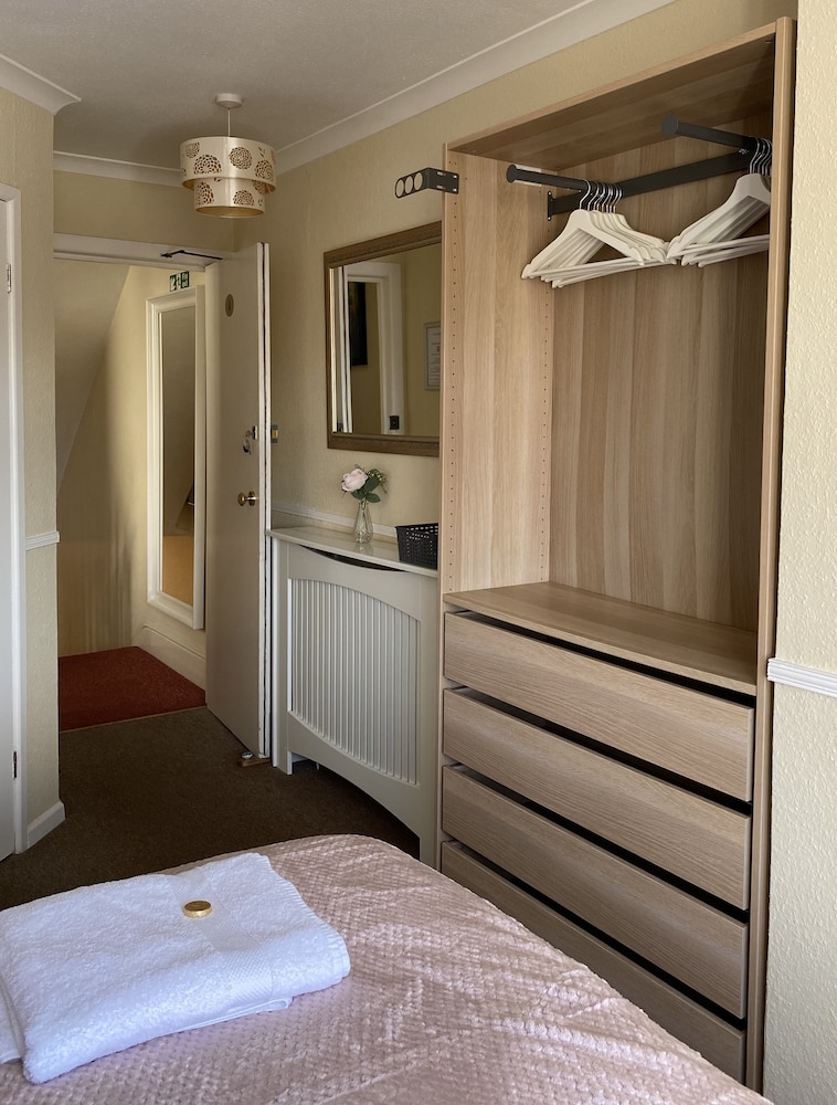 St. Johns Guest House 18/50