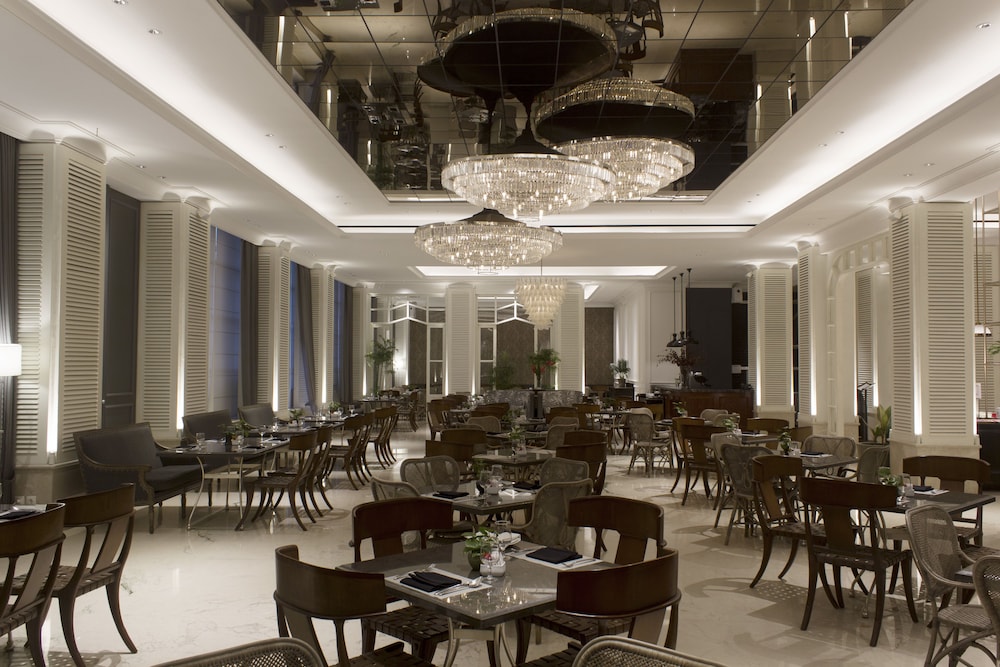 Java Paragon Hotel And Residences 65/76