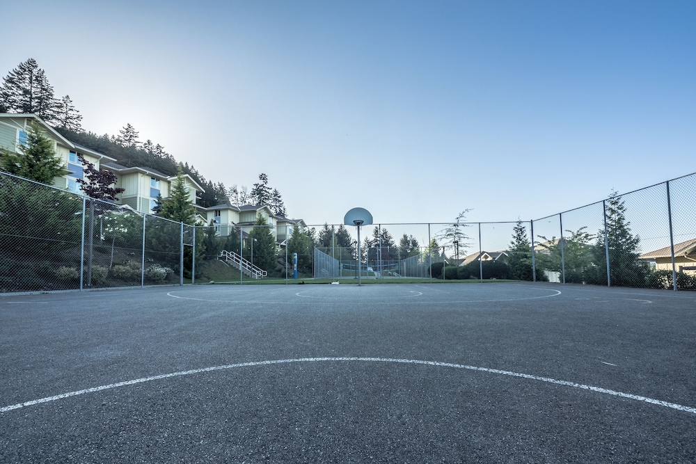 Vancouver Island University Residences 27/39