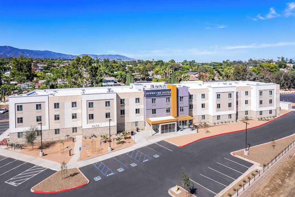 Everhome Suites San Bernardino - Loma Linda 5/59