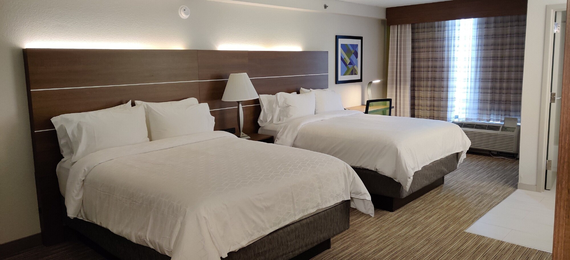 Standard, 2 Queen Beds
